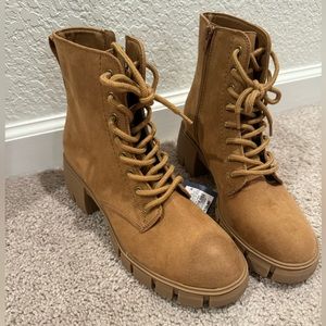 Universal Thread Kolbi Combat Boots